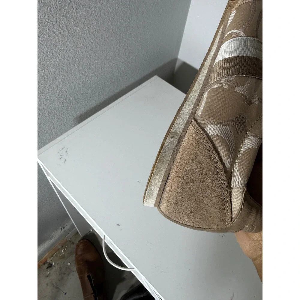 Coach Kinsley Q986 Women 7.5M Signature C Monogram Khaki Tan Suede Sneakers